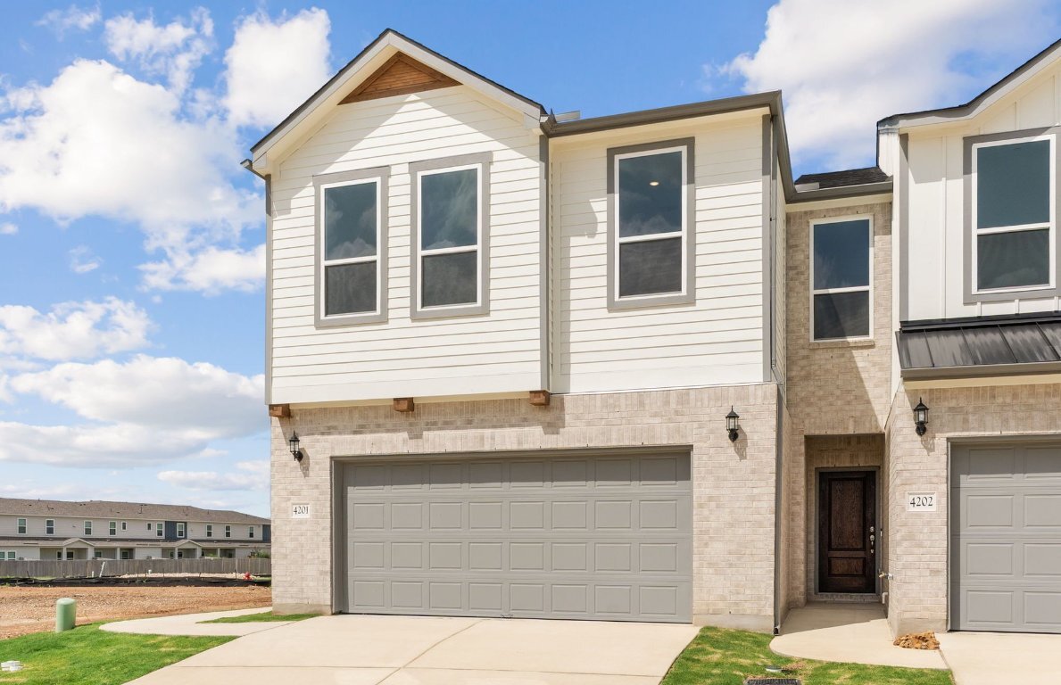 Property Photo:  1955 Settlers Glen Drive 4201  TX 78665 
