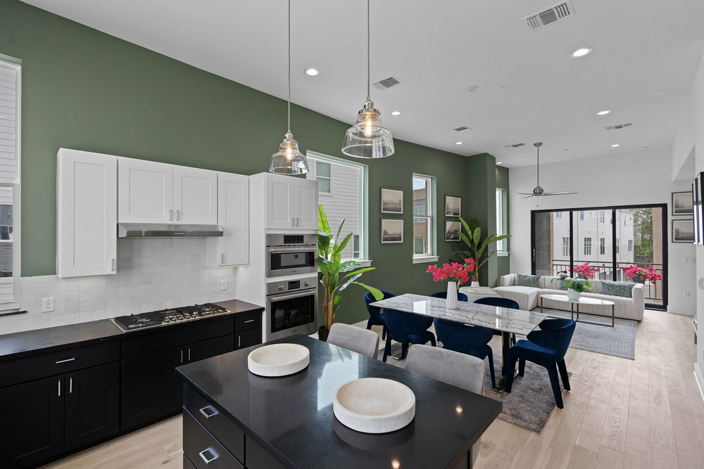 Property Photo: 2805 McCurdy Street 10 TX 78723