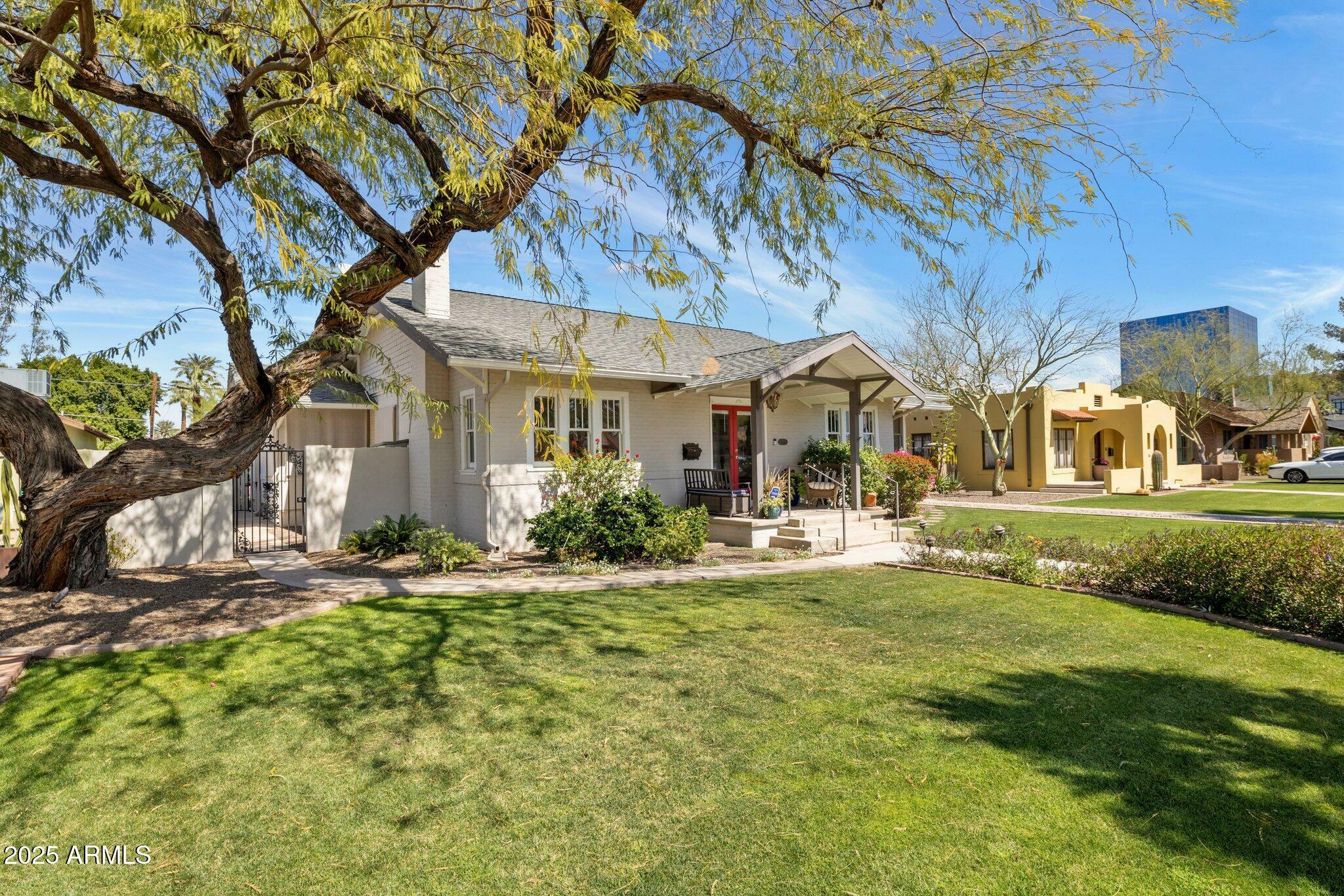 Property Photo: 144 W Palm Lane AZ 85003