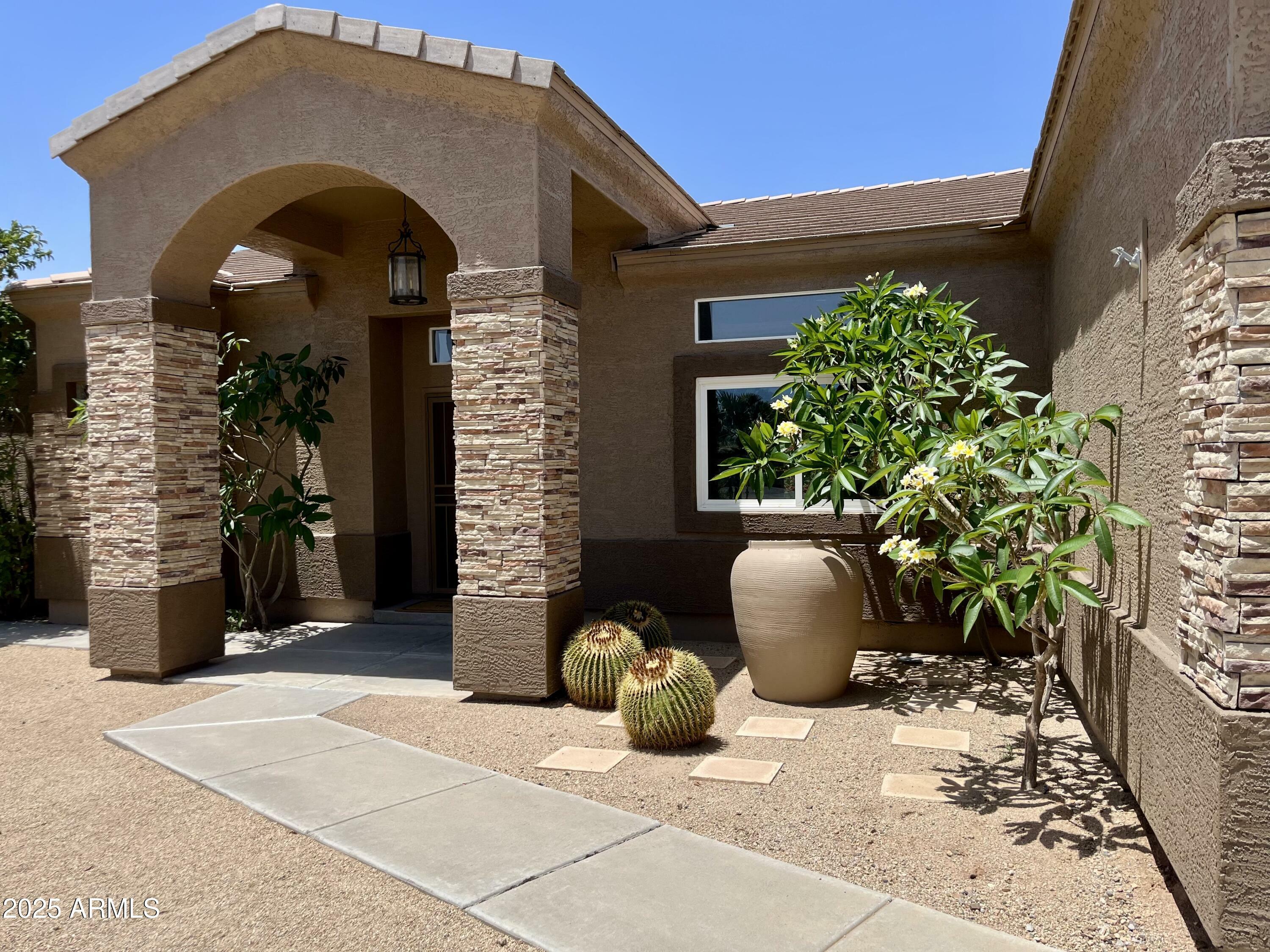 Property Photo: 39520 N 1st Street AZ 85086