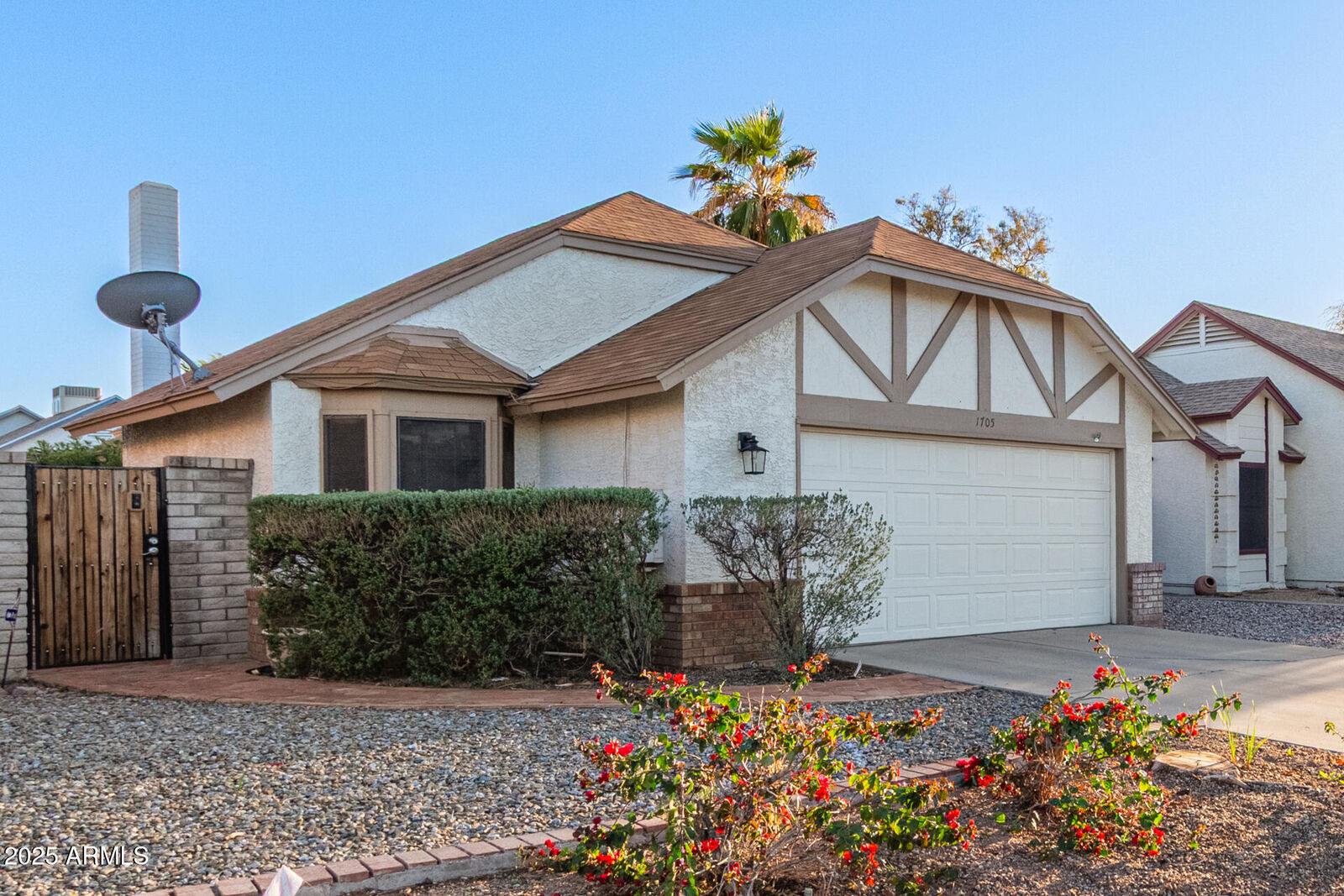Property Photo: 1705 E Juanita Avenue AZ 85204