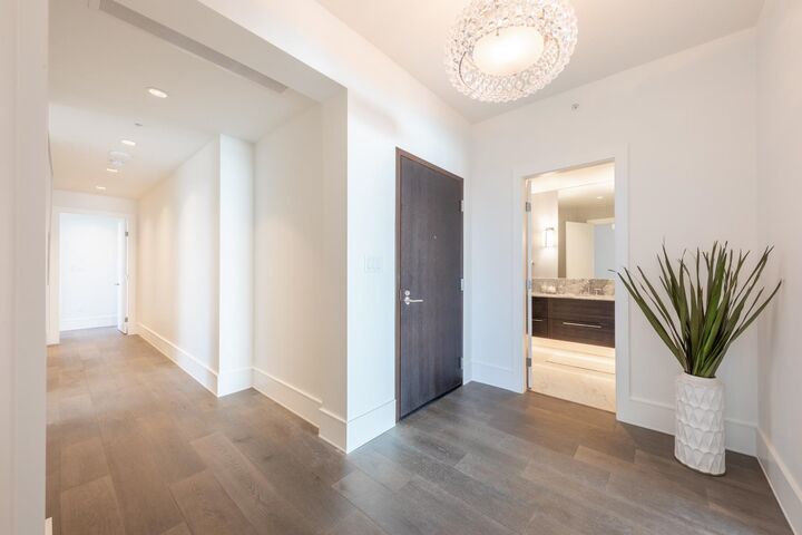 Property Photo: 1500 Martin Street 1501 BC V4B 0C2