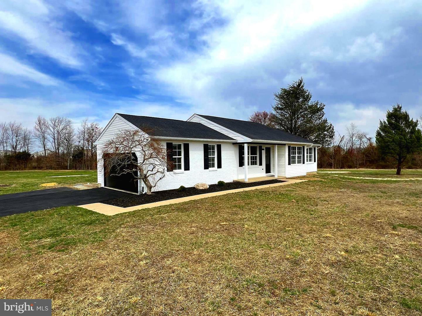 Property Photo: 923 Bowers Beach Road DE 19946