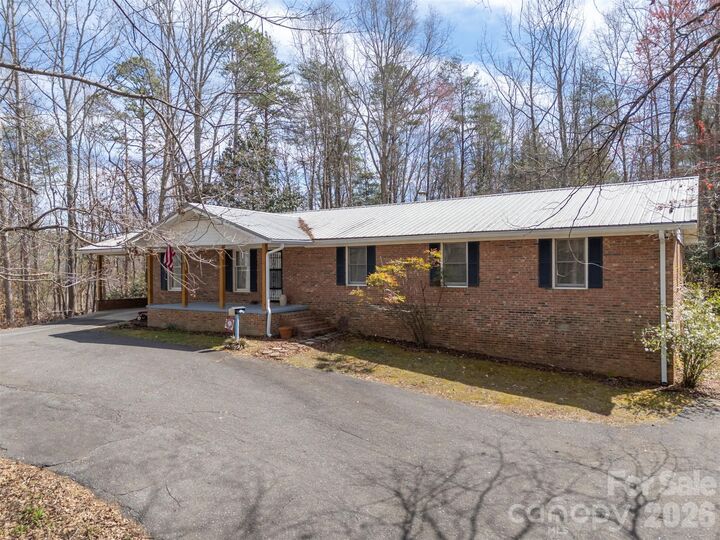Property Photo:  582 County Line Road  NC 28139 