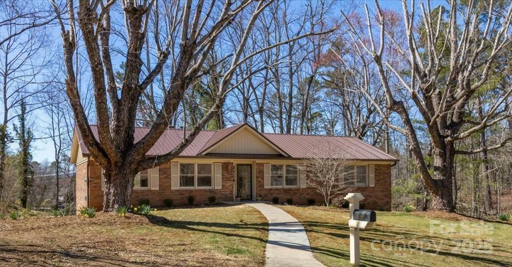 10 W Baird Mountain Road  Asheville NC 28804 photo