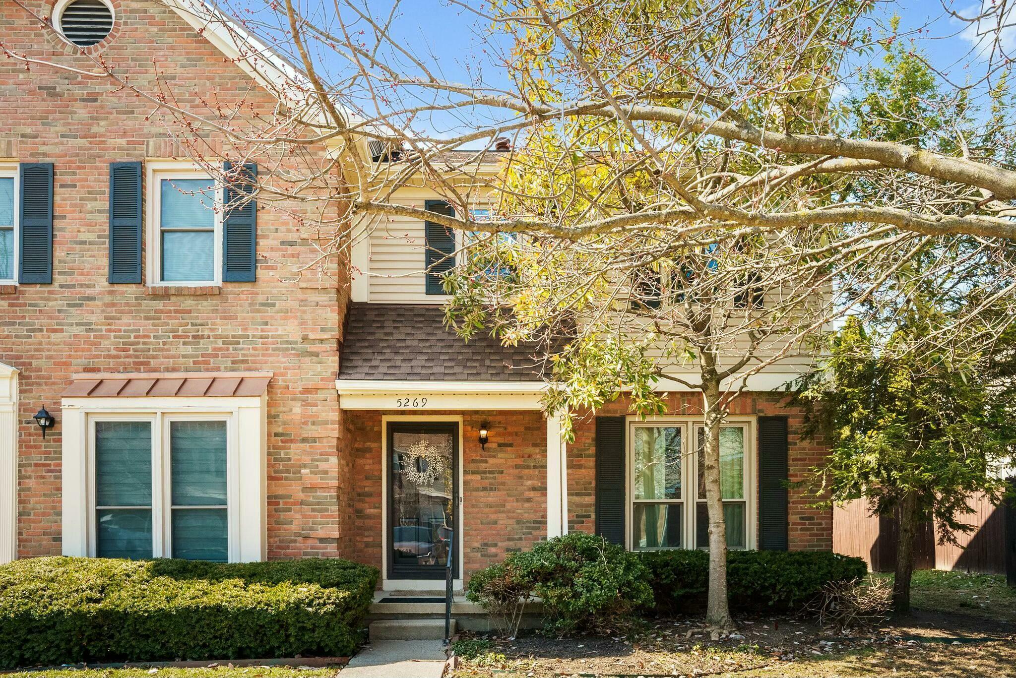 Property Photo: 5269 Meadowknoll Lane OH 43220