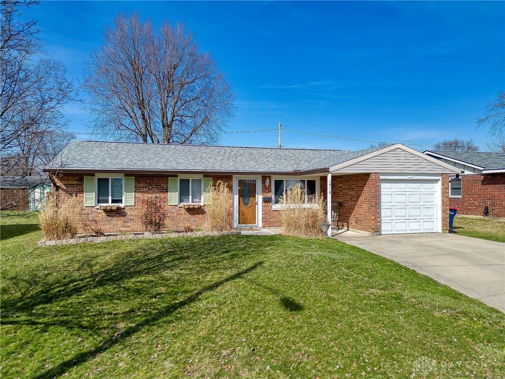 Property Photo: 1516 Fairfax Avenue OH 45356