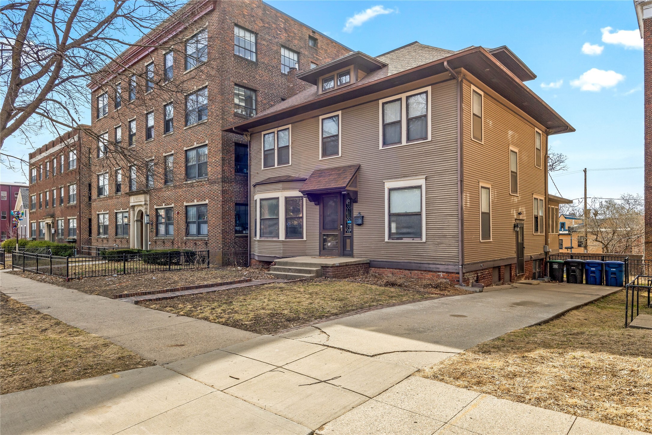 Property Photo: 726 18th Street IA 50314