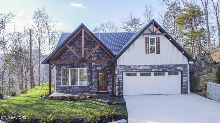 Property Photo:  9502 Old Loyston Rd  TN 37938 