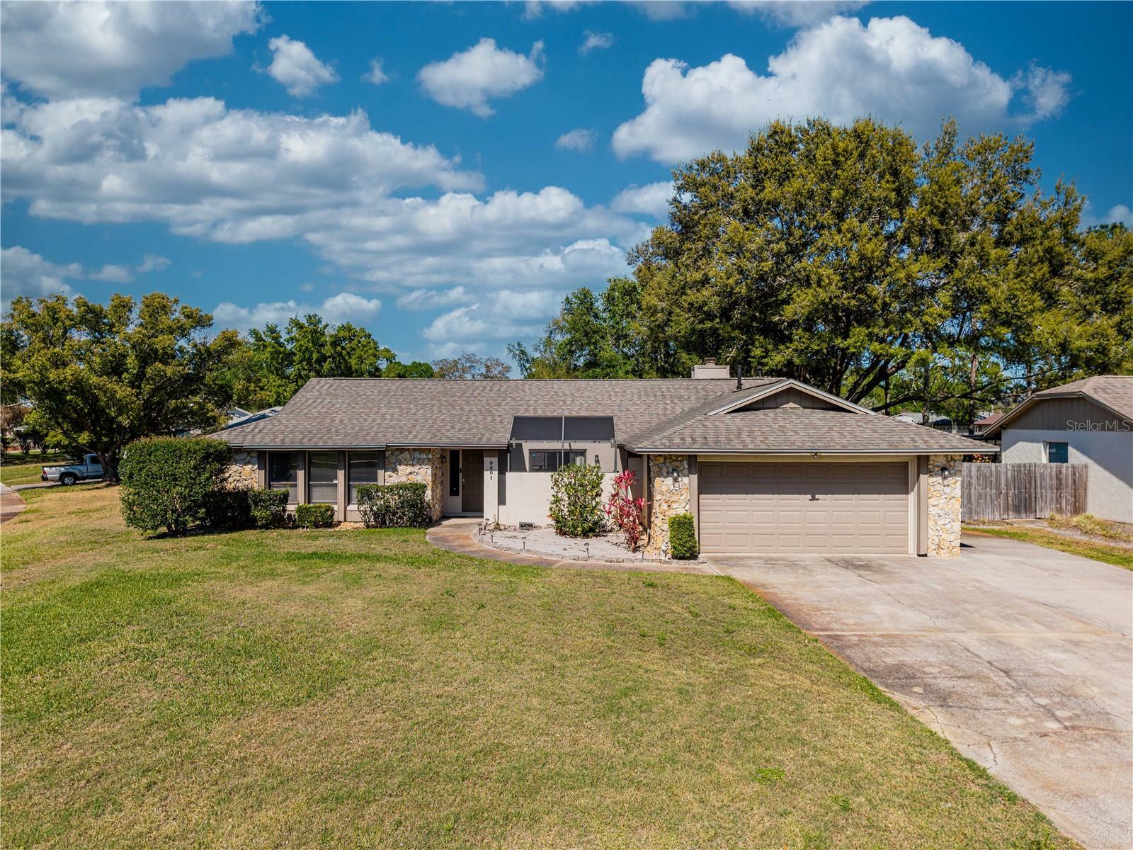 9501 Holbrook Drive  Orlando FL 32817 photo