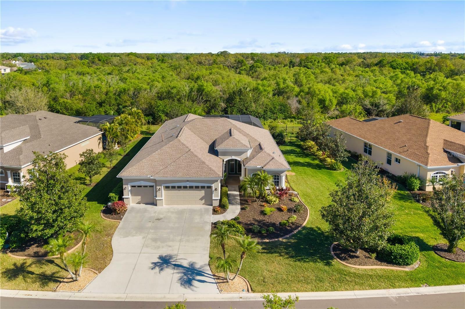 Property Photo: 391 Snapdragon Loop FL 34212