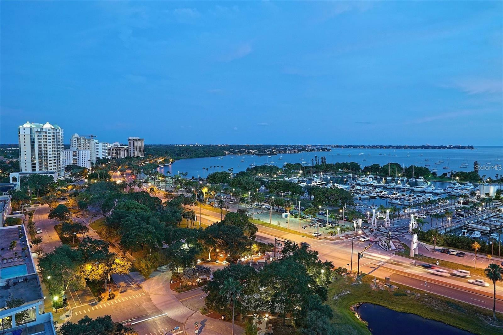101 S Gulfstream Ave. 9C  Sarasota FL 34236 photo