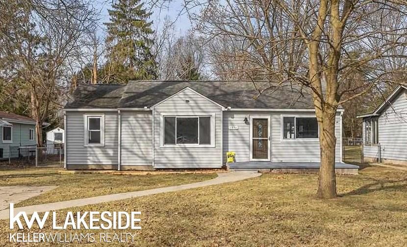 Property Photo:  1951 Saint Clair Boulevard  MI 48001 