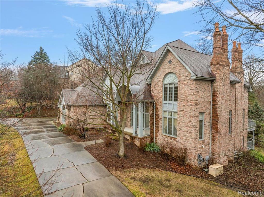 Property Photo: 1632 Scenic Hollow Drive MI 48306 3248