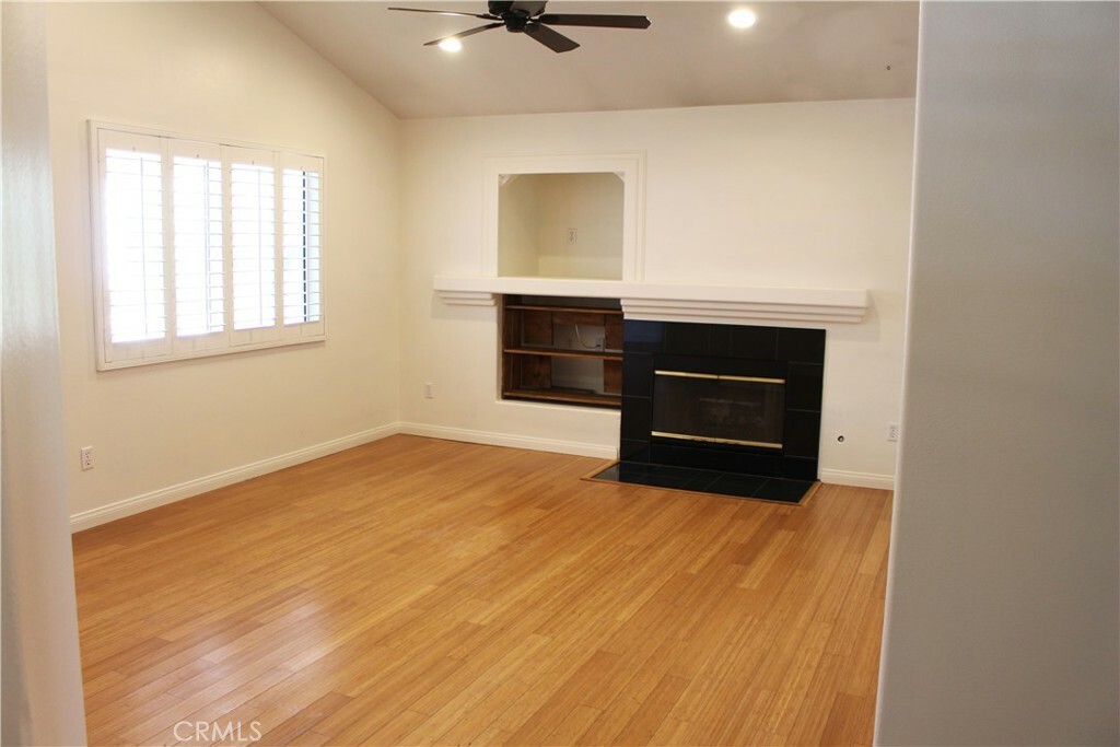 Property Photo: 173 Victoria Lane CA 92320