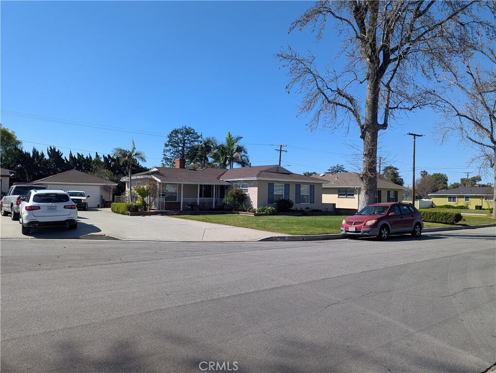 Property Photo: 322 W Edna Place CA 91723