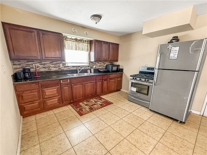 Property Photo:  627 Bell Lane  CA 92225 