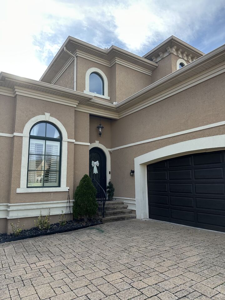 Property Photo: 880 Fairington Way TN 37066