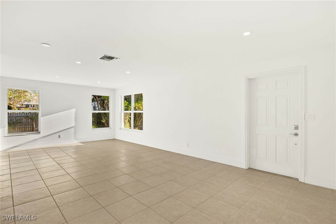 Property Photo: 13 Knights Bridge Road A49 FL 34112