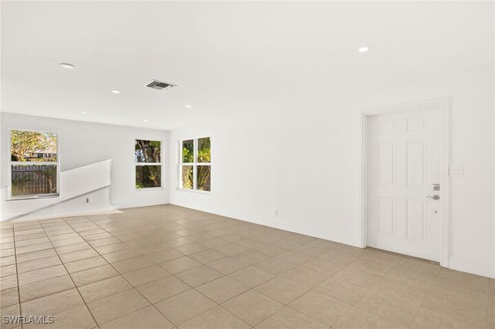 Property Photo: 13 Knights Bridge Road A49 FL 34112