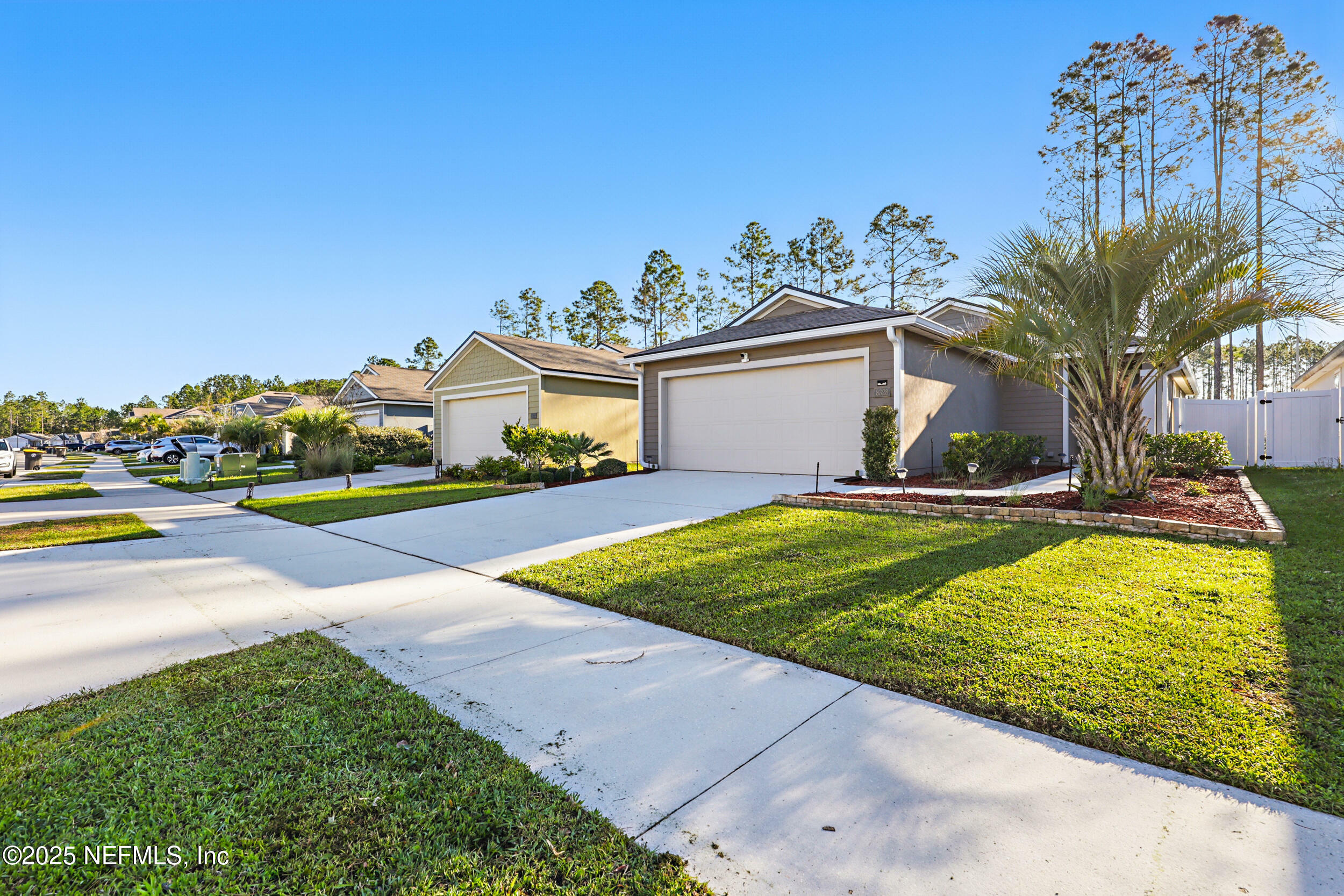 Property Photo: 8328 Cape Fox Drive FL 32222