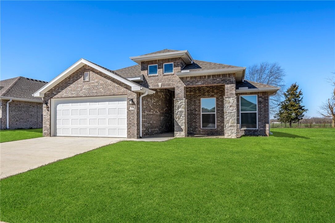 Property Photo:  525 Wright Lane  AR 72751 