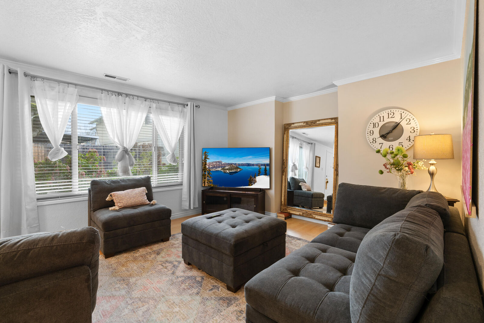 Property Photo: 1163 Progress Drive A OR 97504