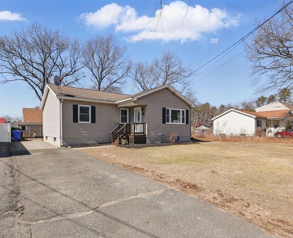 Property Photo: 128 Avery St MA 01109