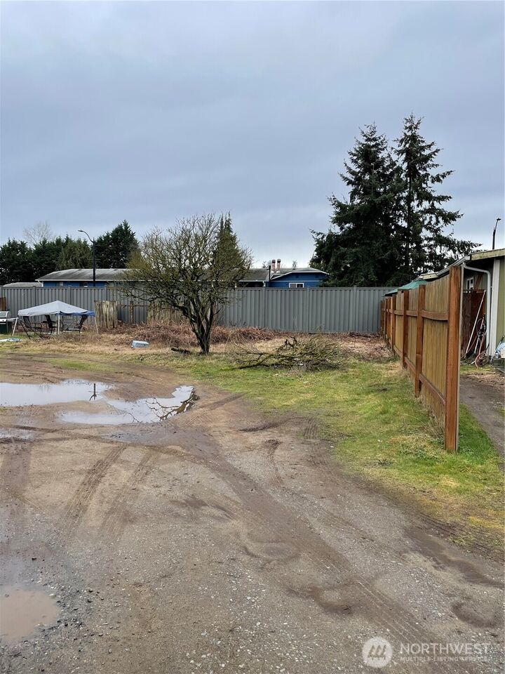 Property Photo:  3516  174th Place NE  WA 98223 