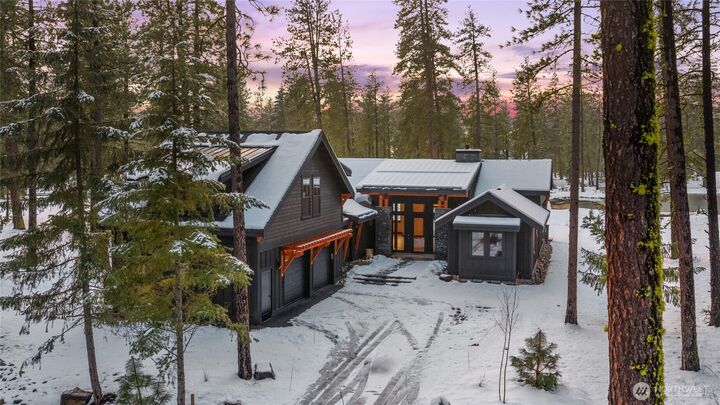 Property Photo: 581 Wanawish Loop WA 98922