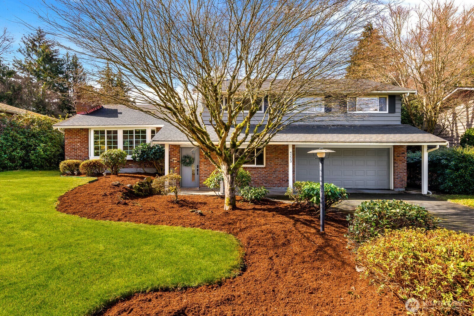 Property Photo: 4223 NE 103rd Place WA 98125