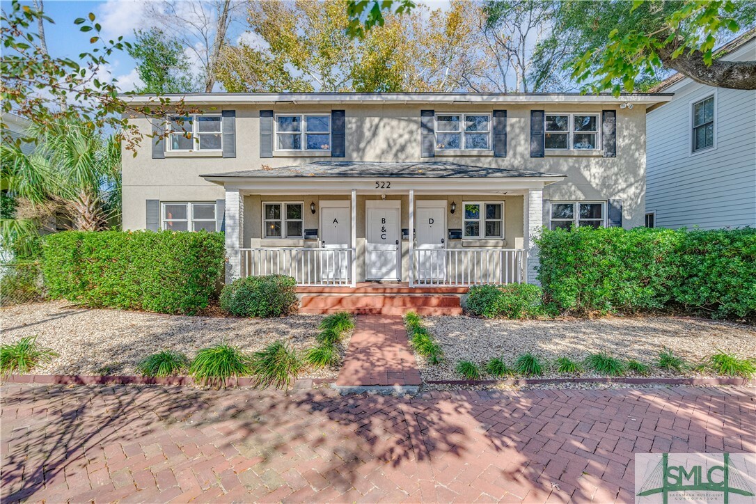 Property Photo: 522 E Bolton Street A GA 31401