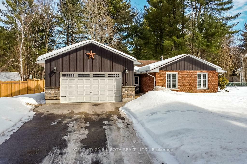 Photo de la propriété: 21 Luella Boulevard ON L9X 0X1