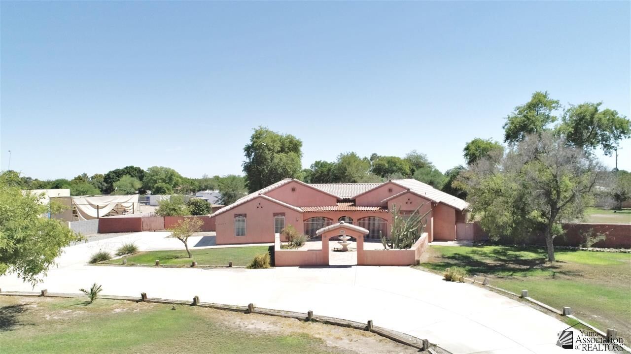 Property Photo: 2879 W Donley Rd AZ 85350