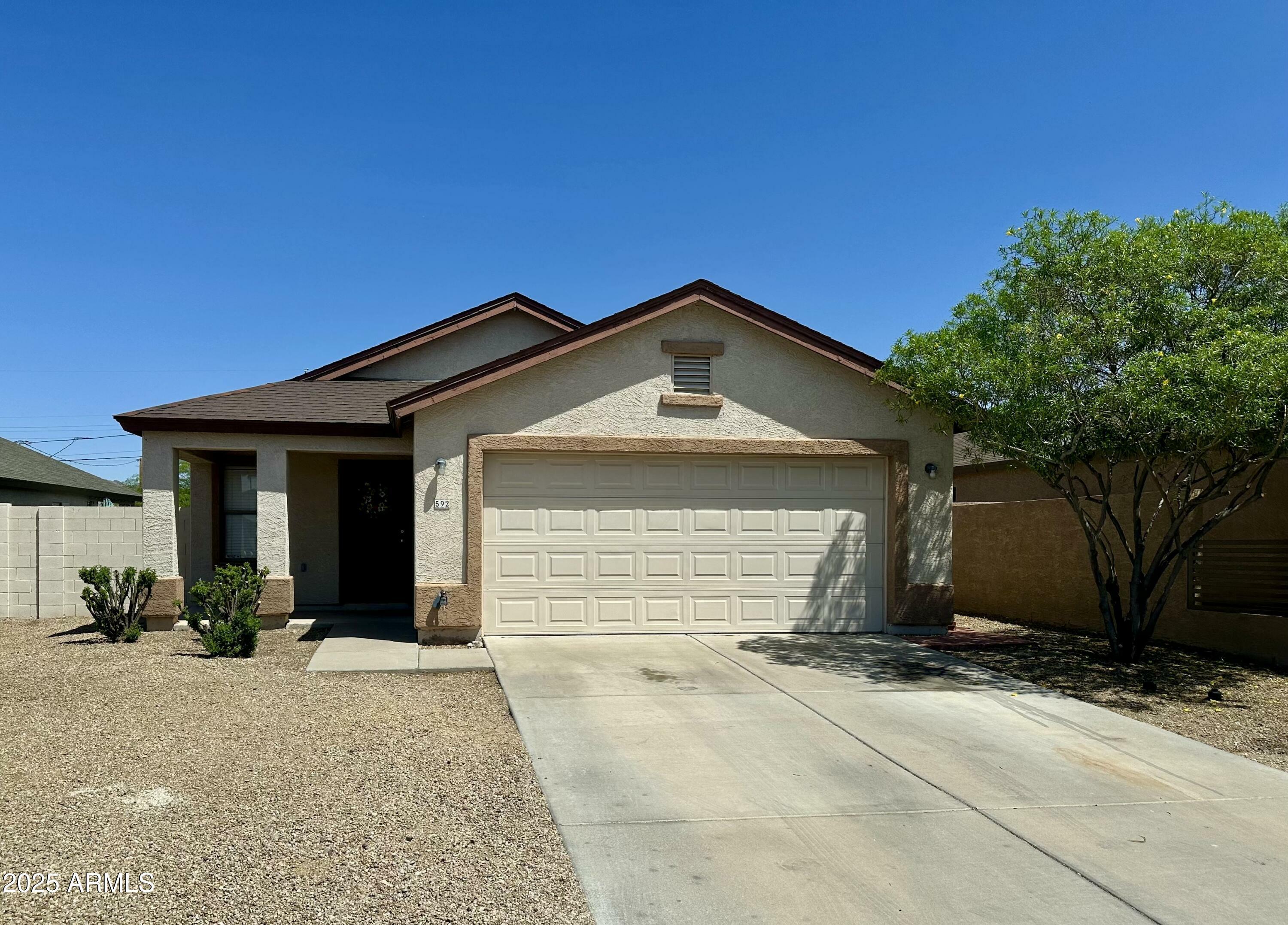 592 E 9th Avenue  Apache Junction AZ 85119 photo