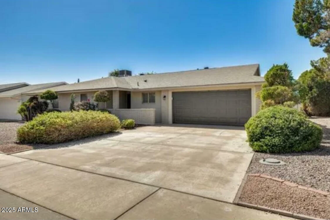 10932 W Tropicana Circle  Sun City AZ 85351 photo