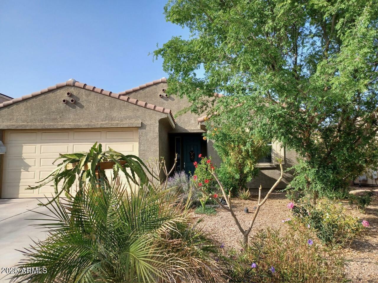 Property Photo: 1280 W Blue Ridge Drive AZ 85140