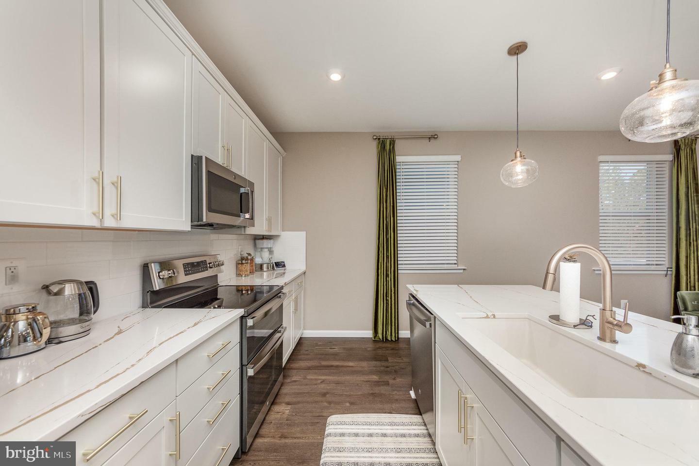 Property Photo: 7103 State Way VA 22546