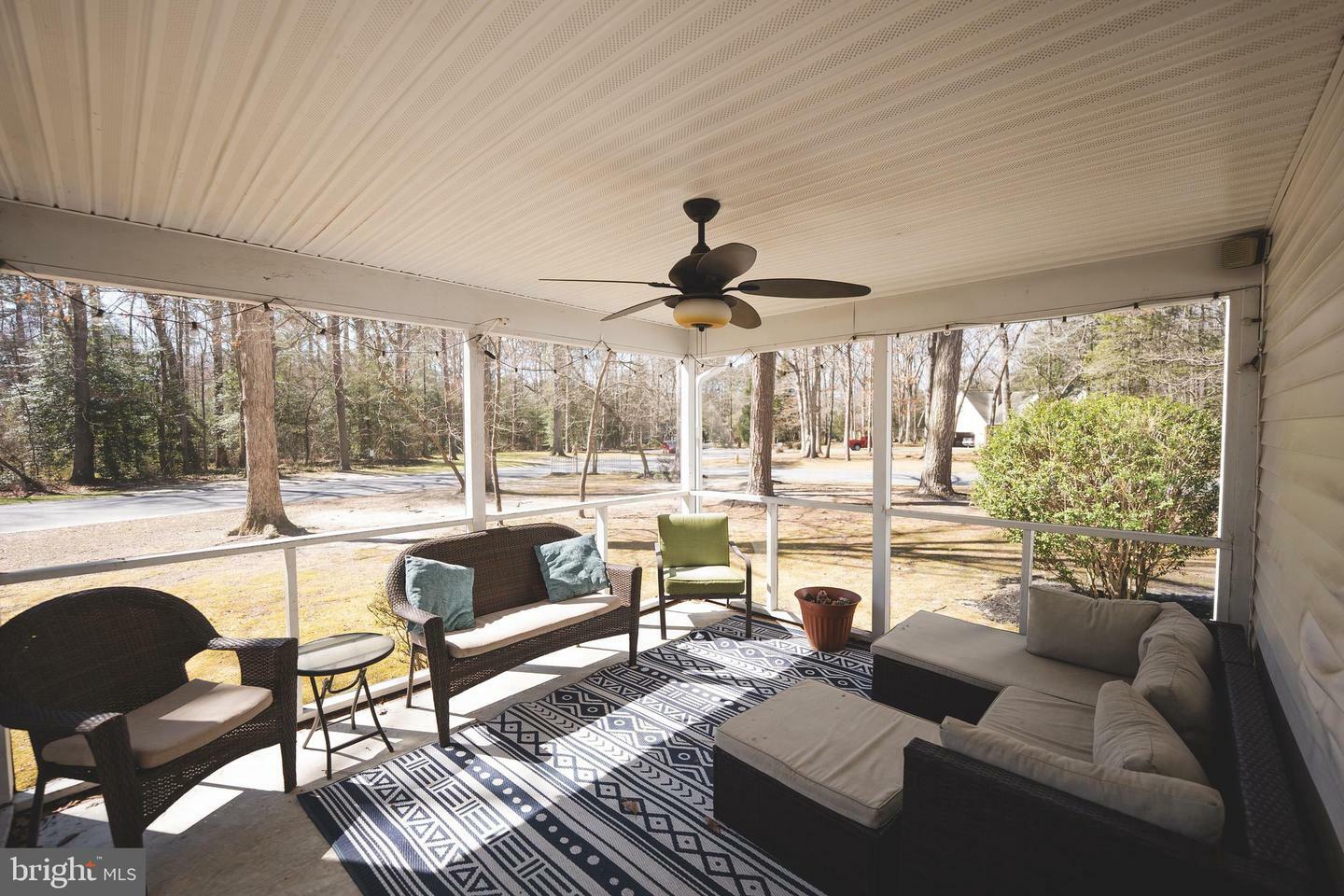 Property Photo: 1817 W Clear Lake Drive MD 21804