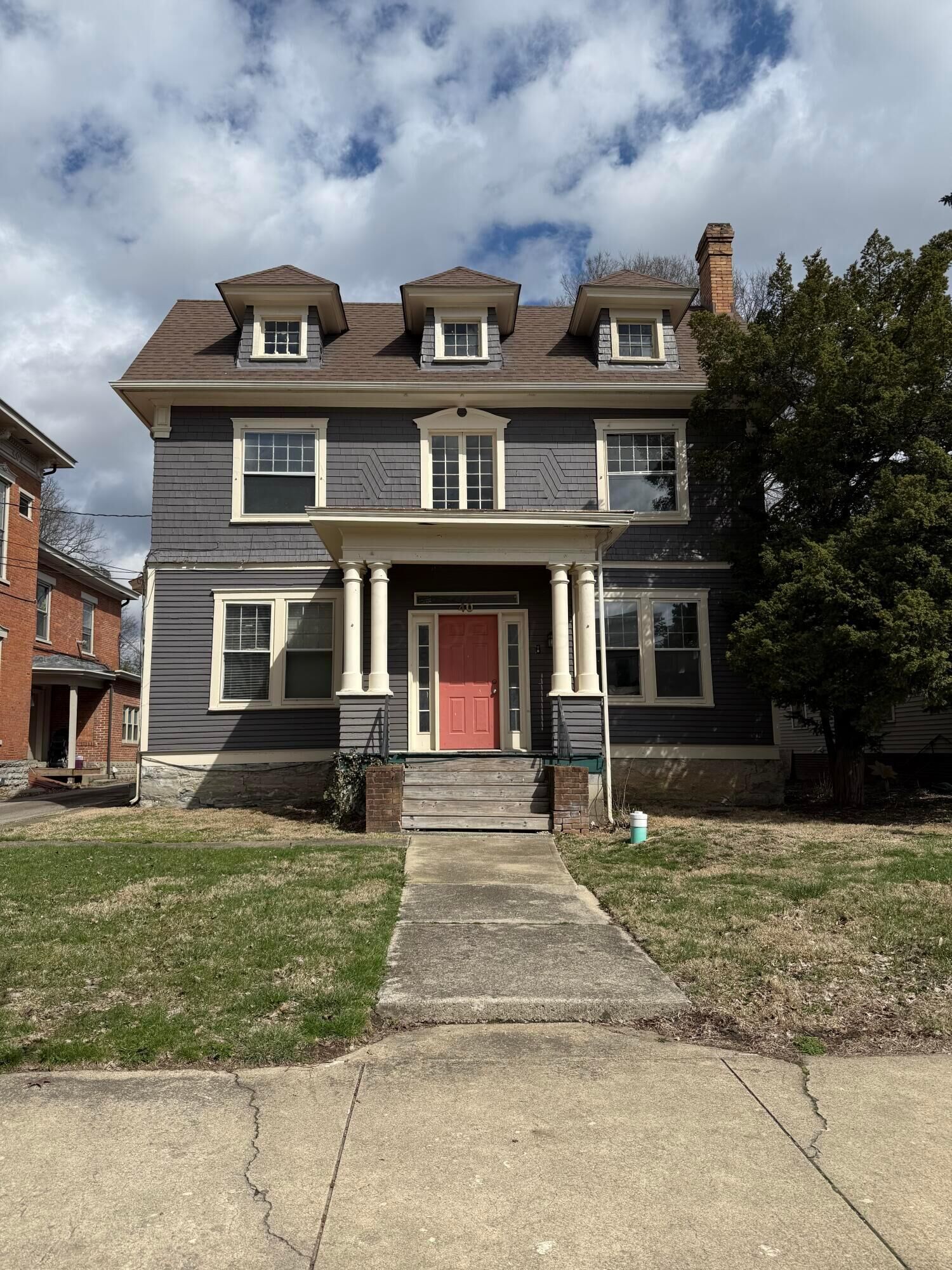 Property Photo: 40 W Winter Street OH 43015