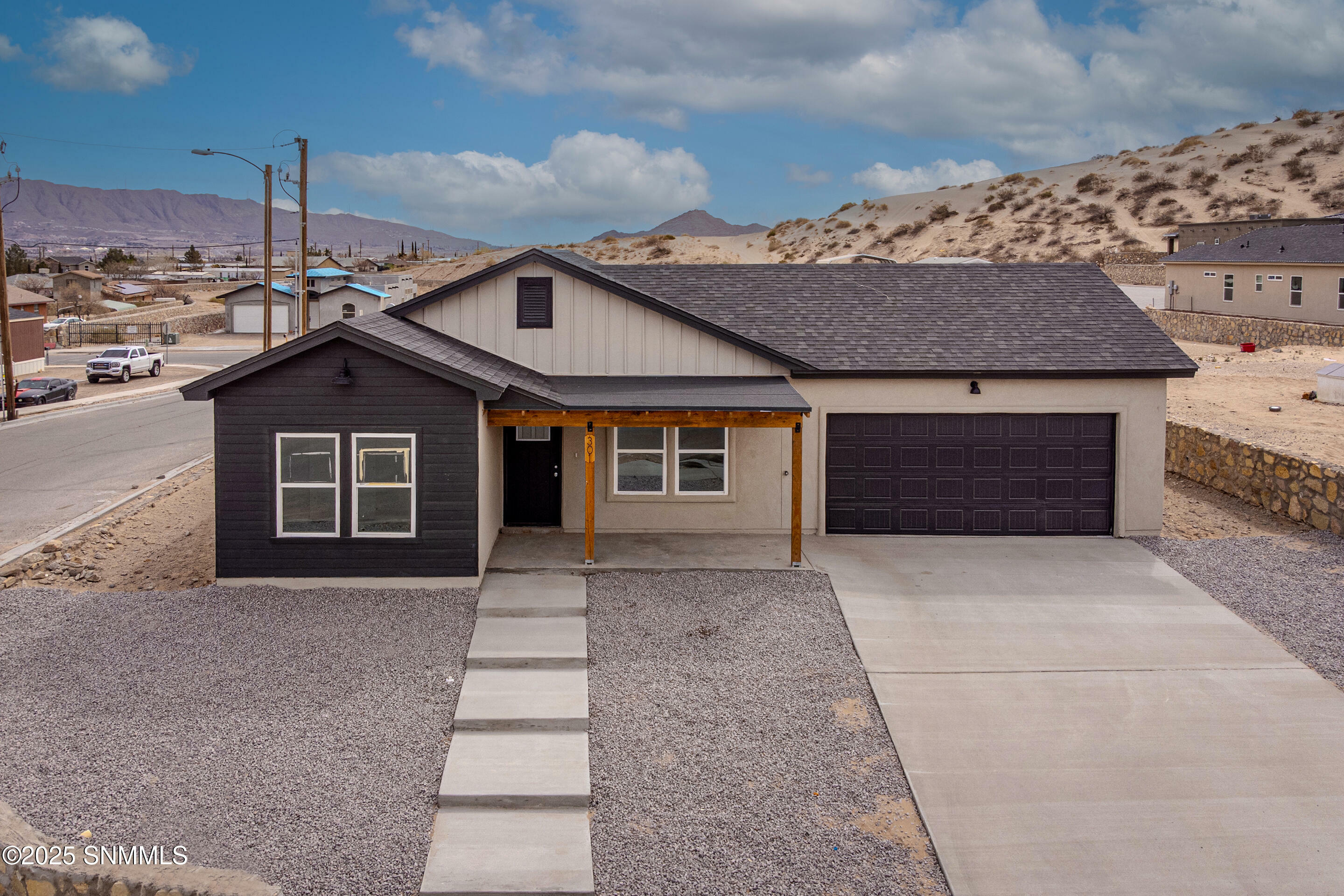 Property Photo: 301 Trinidad Drive NM 88063