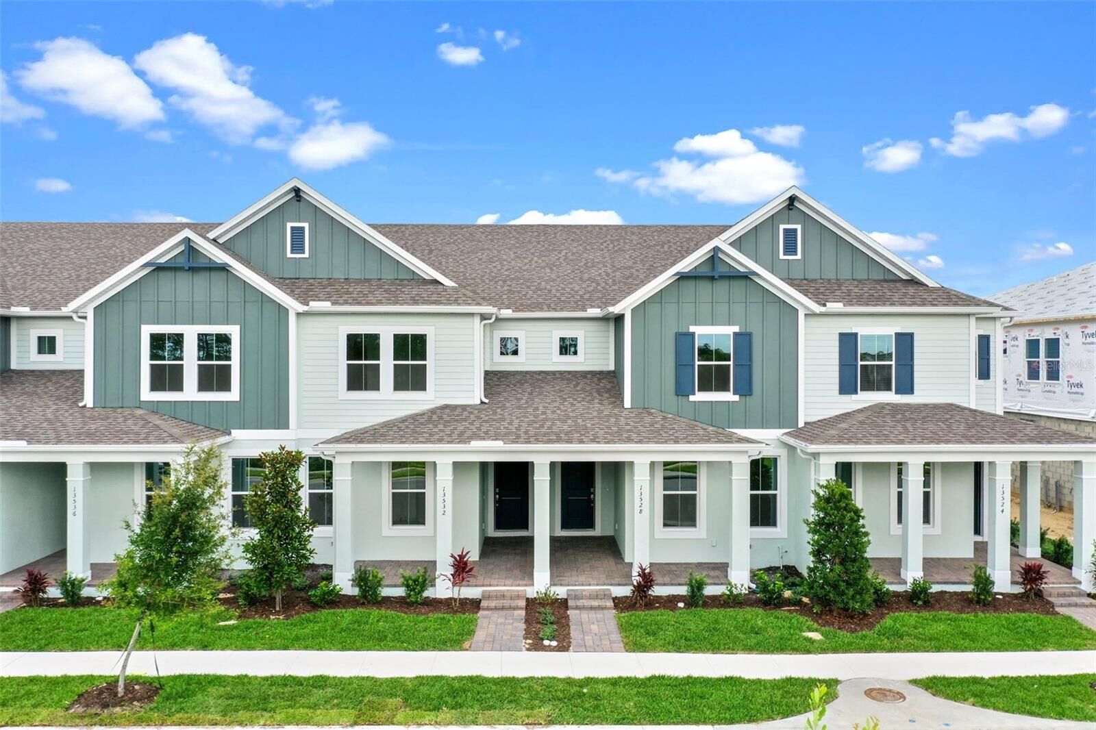 Property Photo: 13532 Autumn Harvest Avenue FL 34787