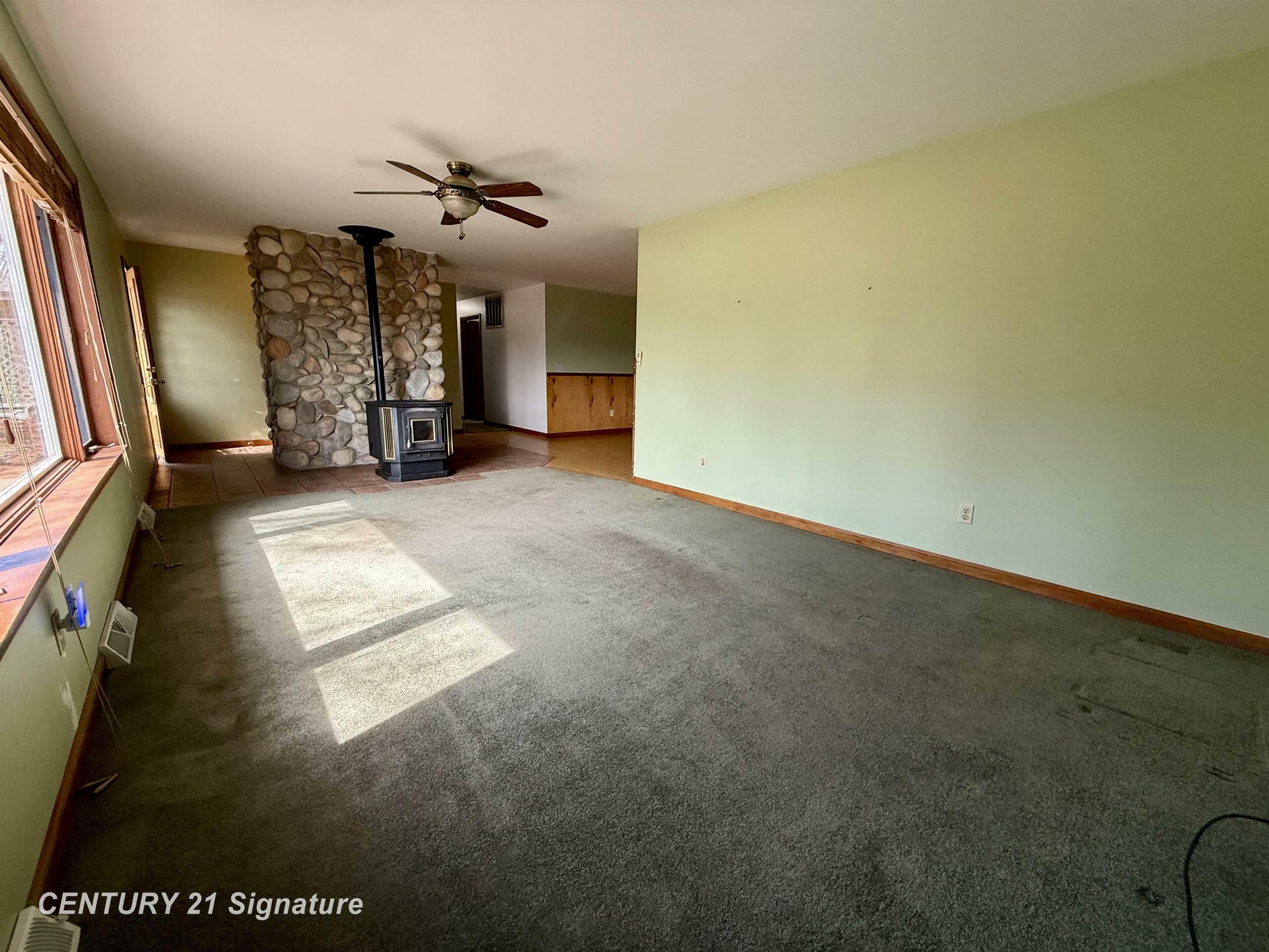 Property Photo: 7083 Hackett Road MI 48623