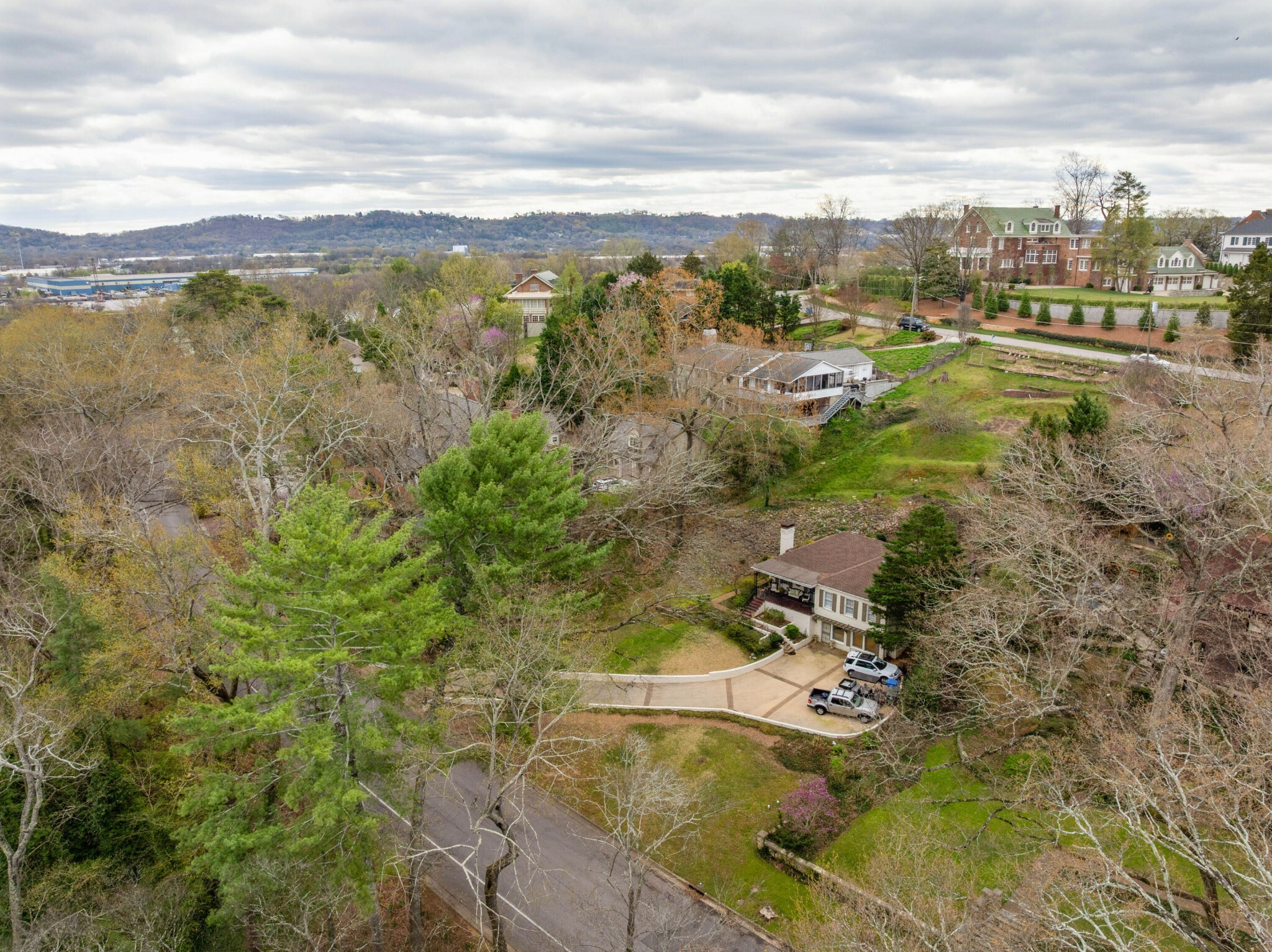 Property Photo: 1608 Riverview Road TN 37405