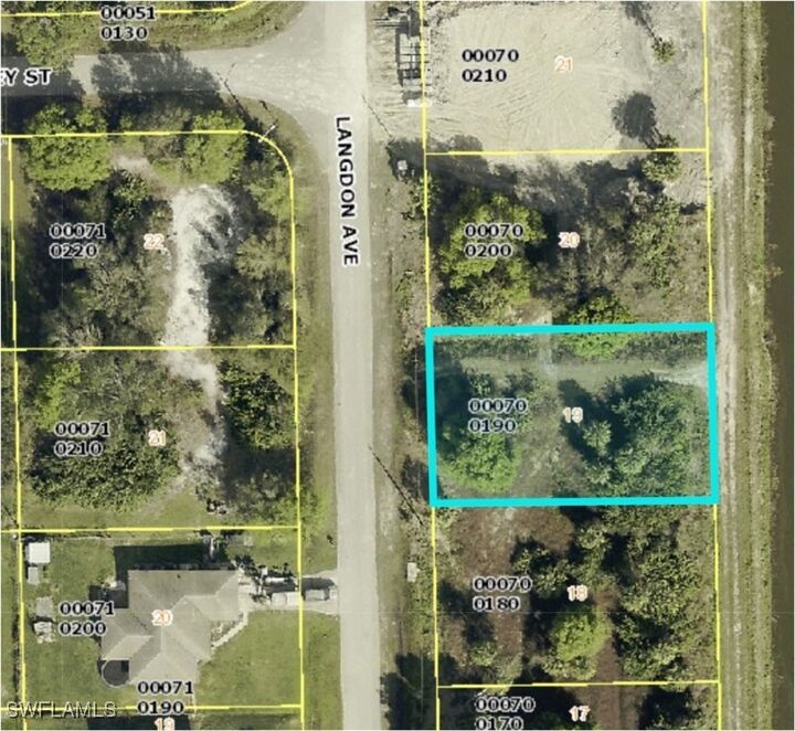 6028 Langdon Avenue  Fort Myers FL 33905 photo