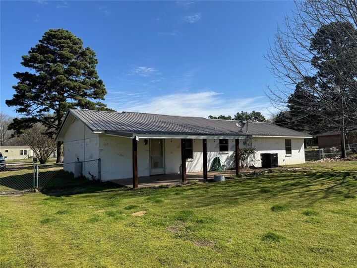 Property Photo: 176 Cr 45080 TX 75473