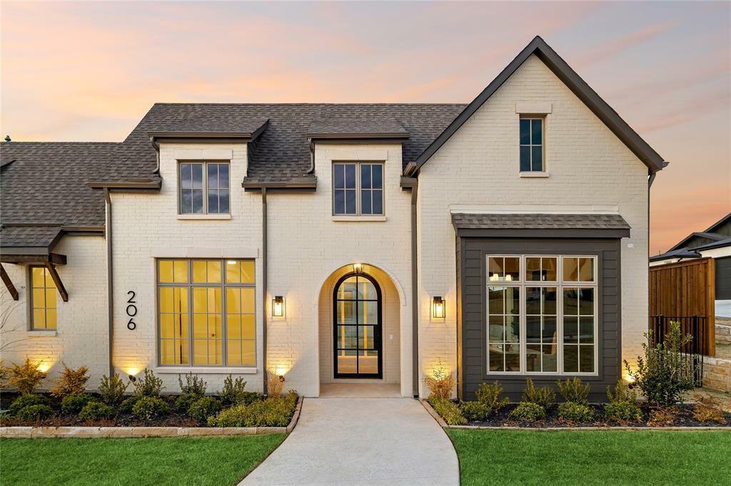 Photo de la propriété: 206 Laila Court TX 76034