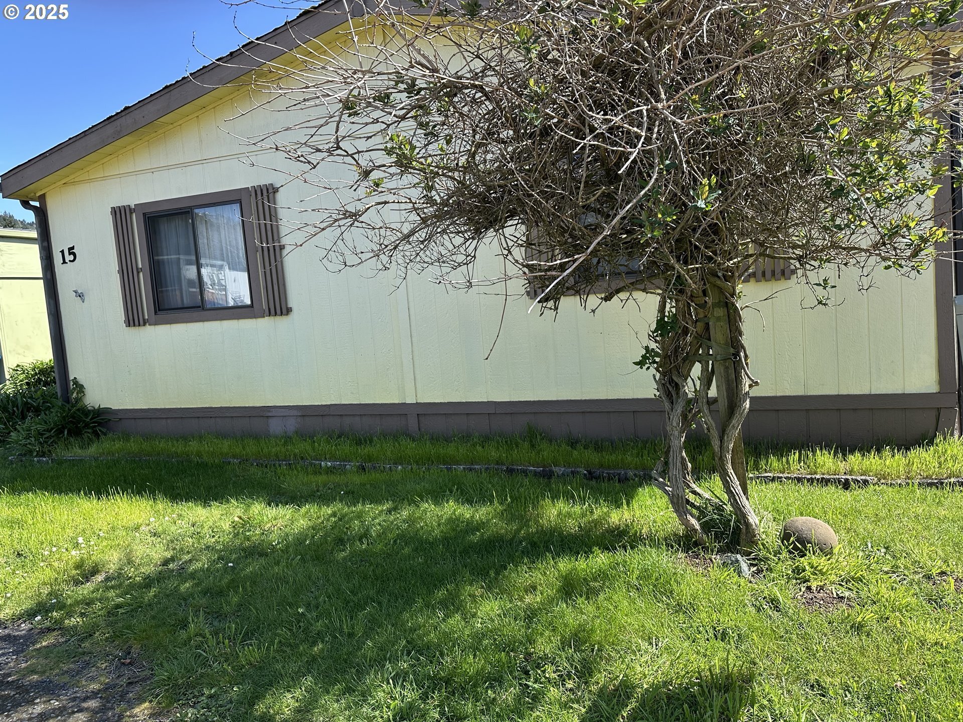 Property Photo: 16131 W Hoffeldt Ln Sp 15 OR 97415