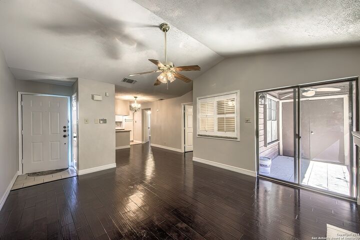 Property Photo:  4212 Medical 1304  TX 78229 