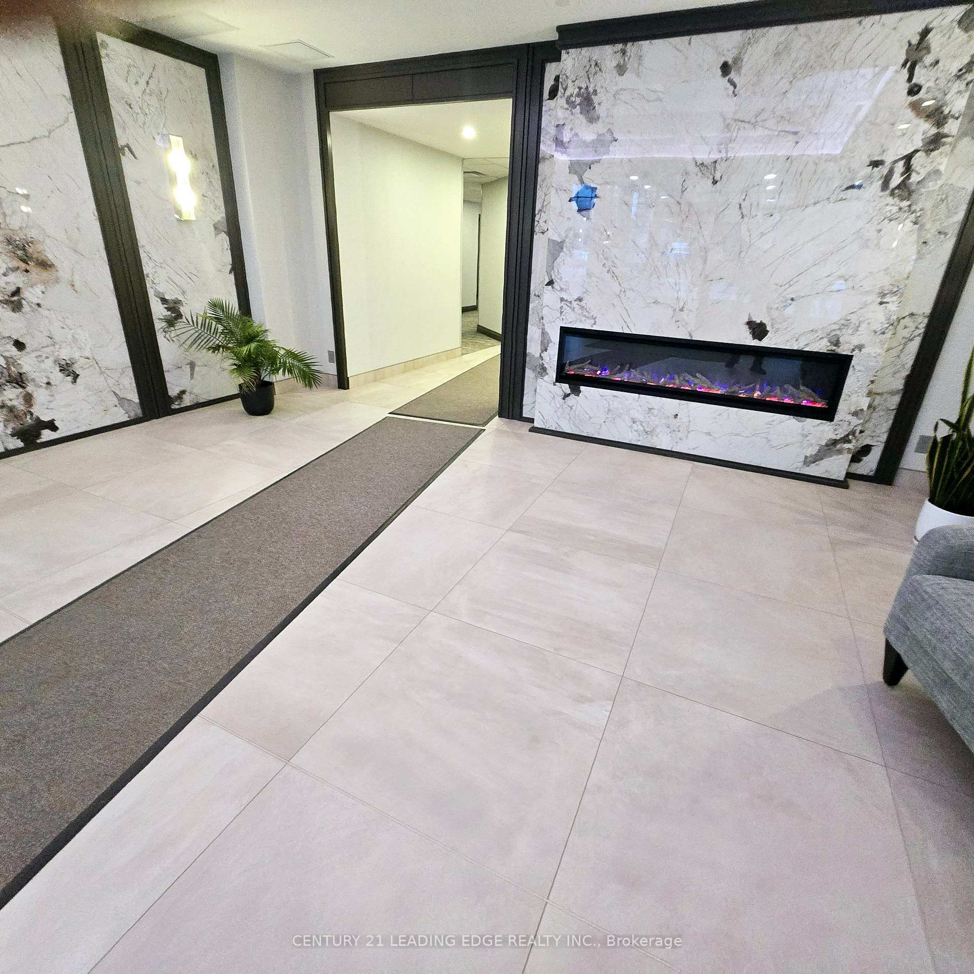 Photo de la propriété: 2325 Central Park Drive 103 ON L6H 0E2